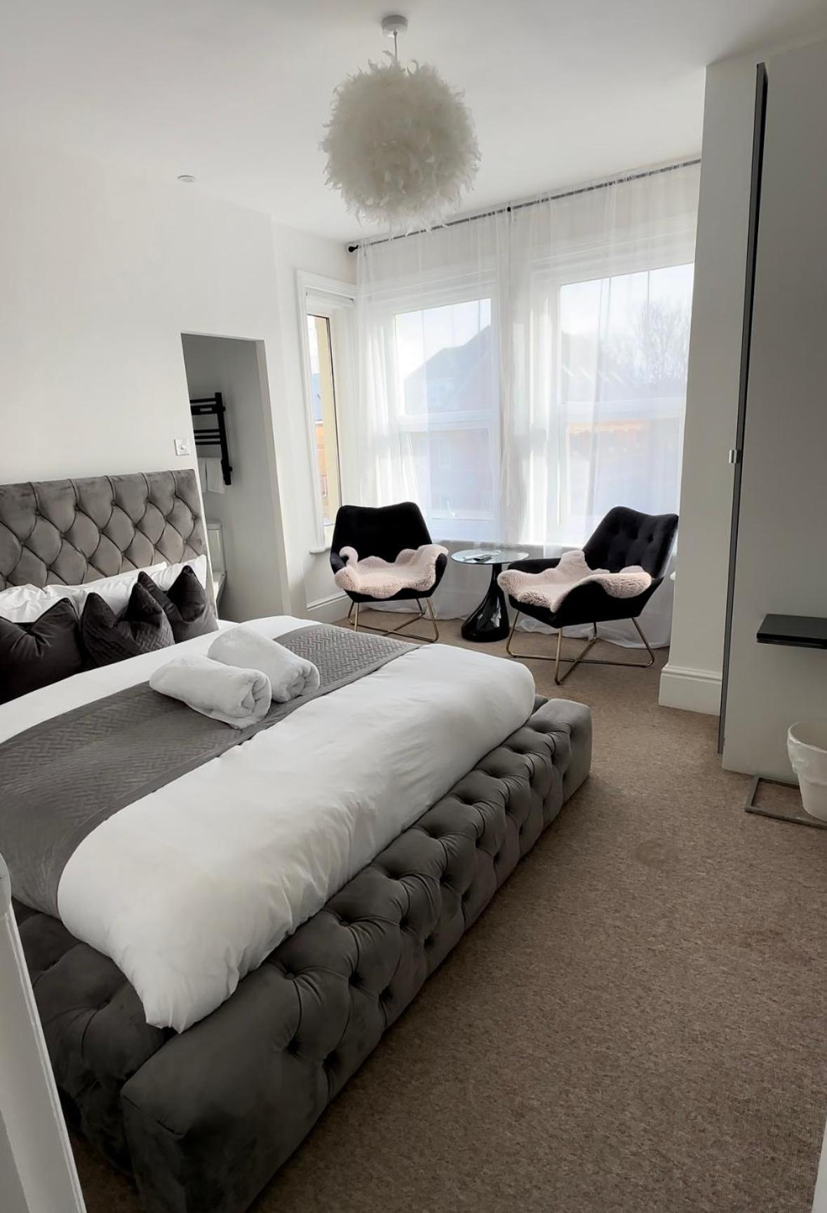 Seaside 5 Min From Ensuite Parking Alloggio in famiglia Bournemouth